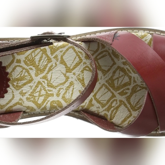 FLY LONDON Leather Block Sandals - Picture 3 of 9